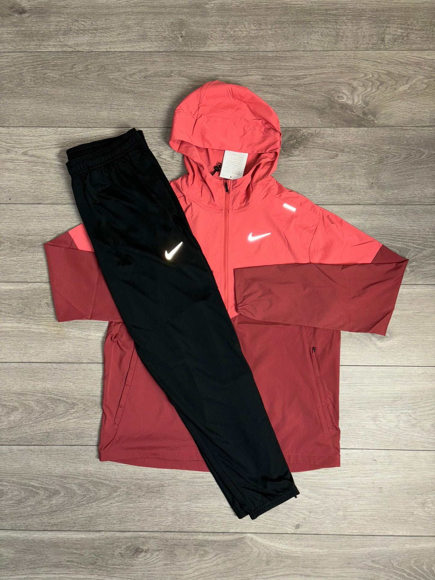 Nike Repel Adobe Windbreaker / Black Running Pant Set